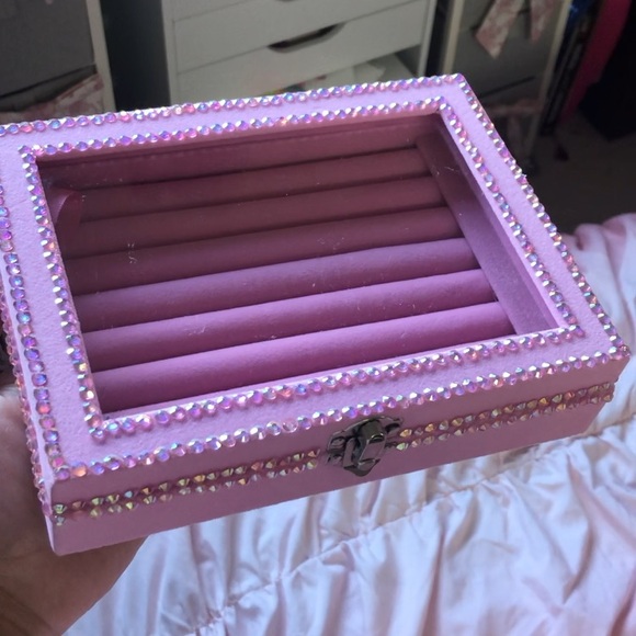Elegant Pink Jewelry Box - Picture 6 of 8